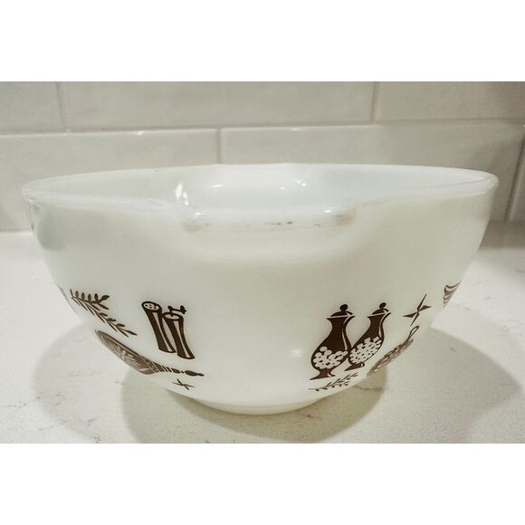 Vintage Pyrex Mixing Bowl Early American Cinderella #441 1-1/2 PT White Brown - Picture 3 of 8